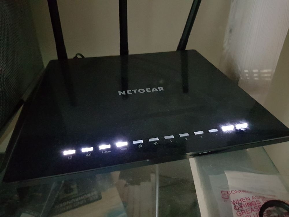 Netgear ExpressVPN router R6400v2 r6400 v2 to protect all devices on