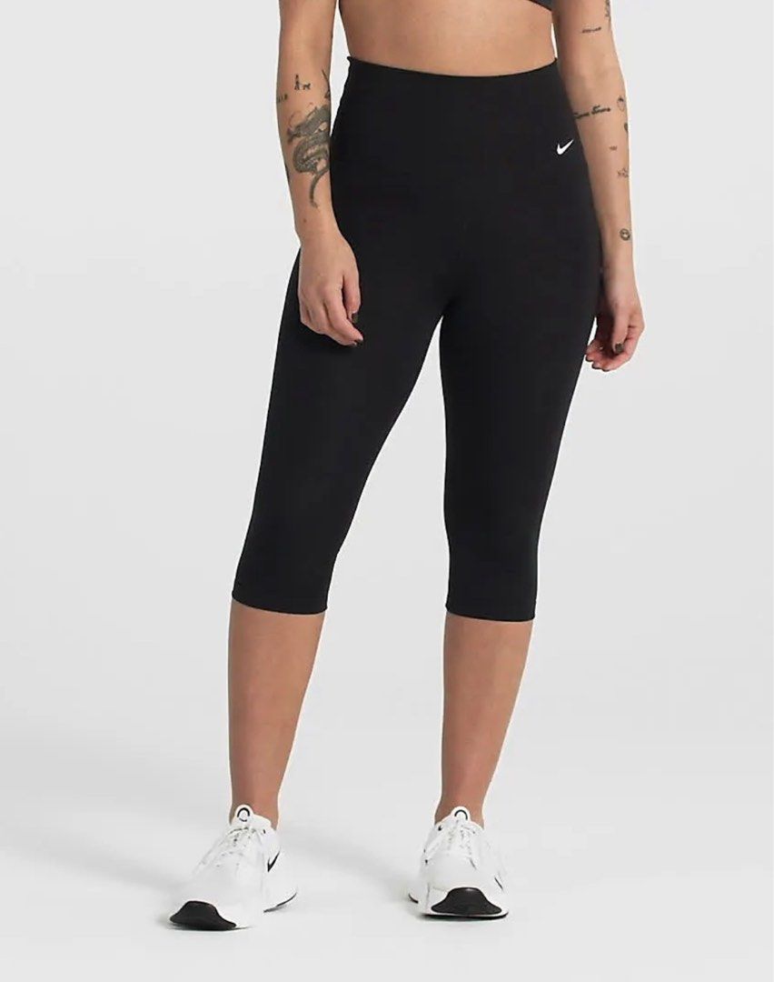 Nike ‼️ High Waisted Capris leggings XL, Women's Fashion, Activewear on  Carousell
