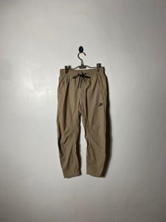 Nike - Woven Pants Beige