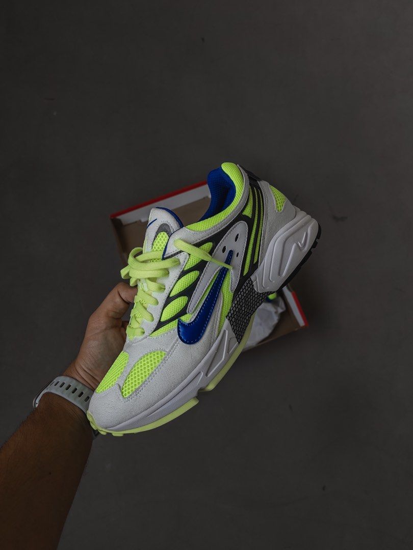 Nike Air Ghost Racer