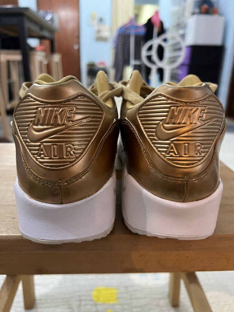 Nike Air Max 90 Men s Fashion Footwear Sneakers on Carousell
