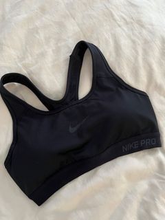 Nike black sports bra with pad