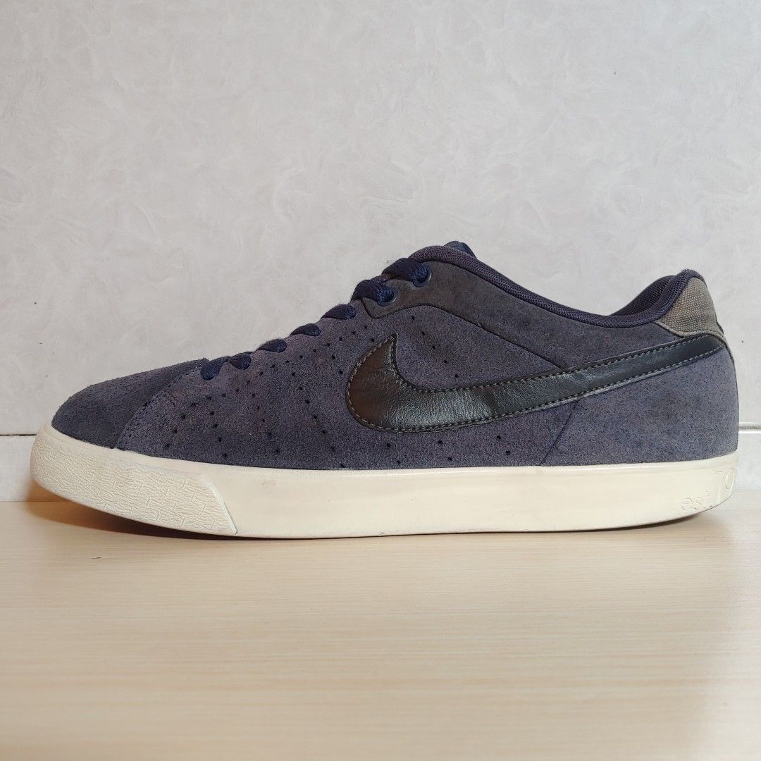 Nike court tour mid 1972 store
