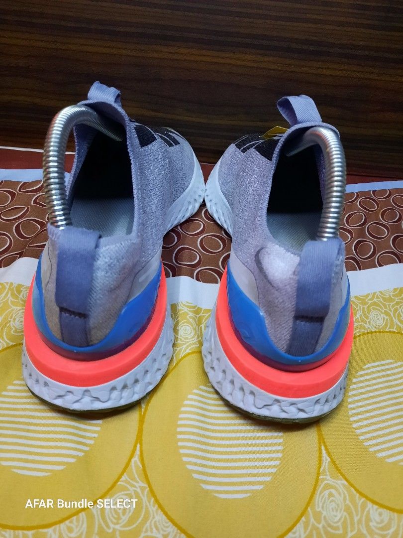 Nike epic phantom react sales flyknit vs ultra boost