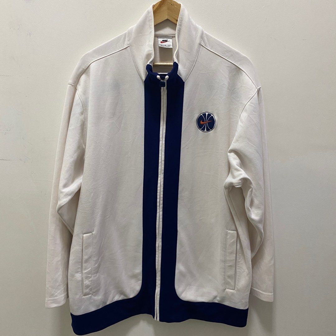 NIKE VINTAGE BASKETBALL JACKET Men s Fashion Coats Jackets