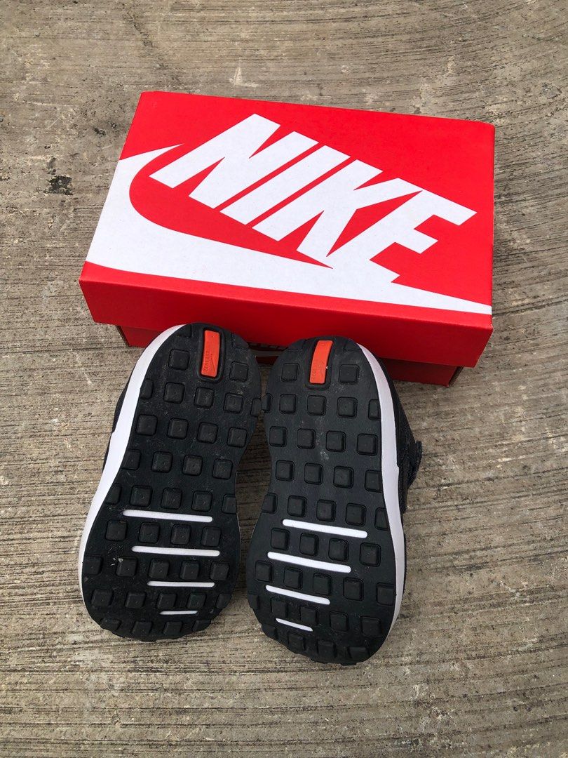 Baby deals nike waffle