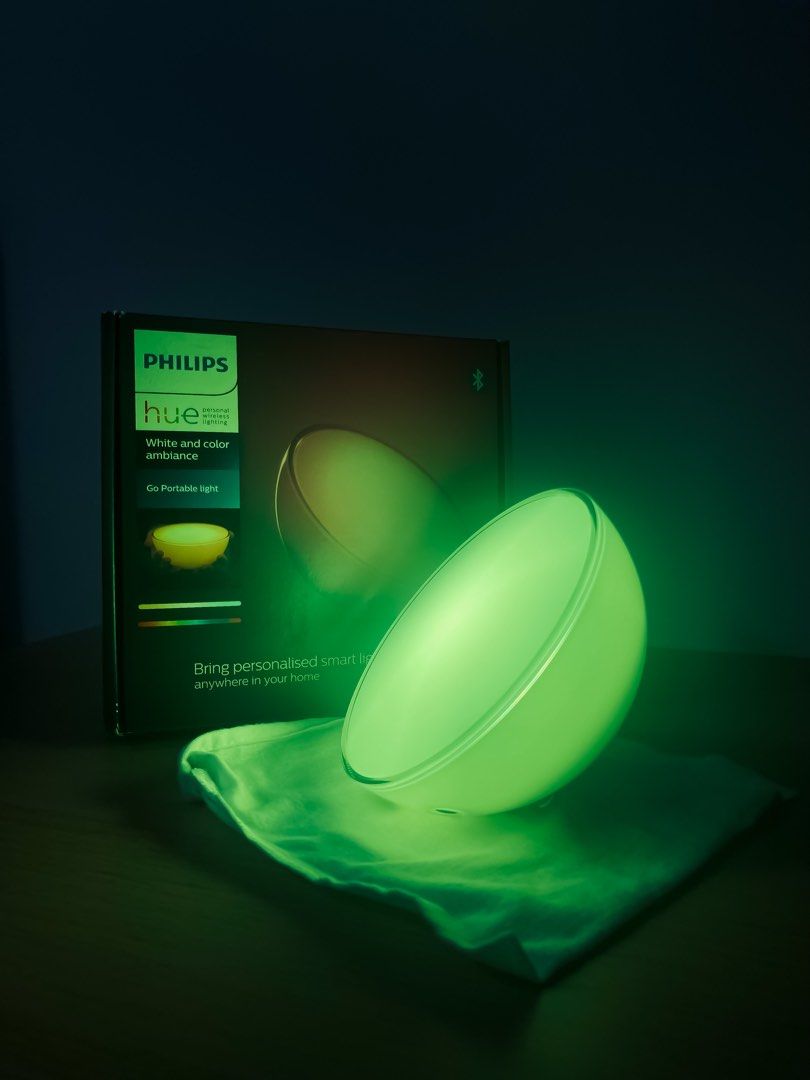 Hue Go Portable Light White - White and Colour Ambiance