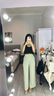 Plisket Cullote In Mint
