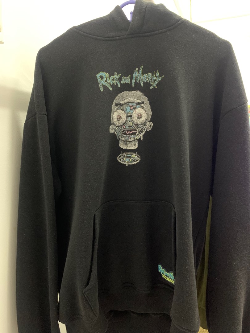 Pull&Bear Rick and Morty Hoodie, Men's Fashion, Tops & Sets, Hoodies on Carousell
