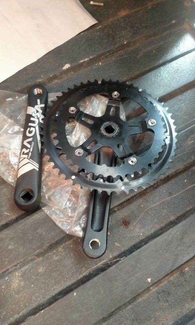 Ragusa crank (Category: Bicycles) located in Quezon City. Submitted by jonathan_ilog18 (Listing ID 1256837749, Image 1). Description: 2x52x42 marikina area square type new.
