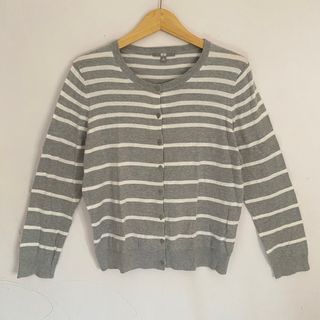 RARE🌼Cardigan Uniqlo Salur abu bw bahan cotton adem MULUS SIZE XL o neck kerah O