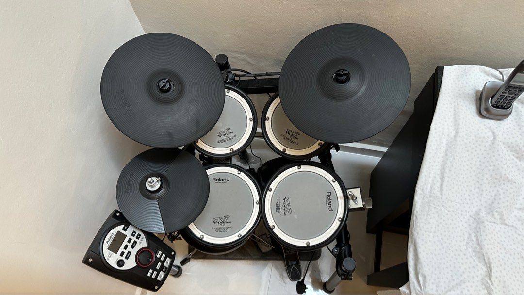 Roland TD11 Electronic Drum Set, Hobbies & Toys, Music & Media