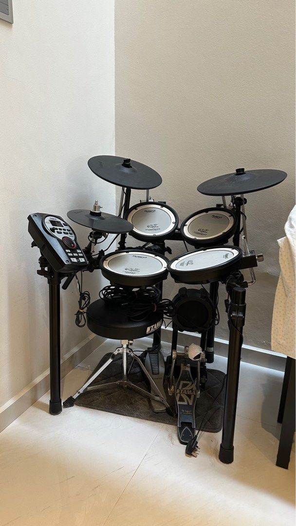 Roland TD11 Electronic Drum Set, Hobbies & Toys, Music & Media