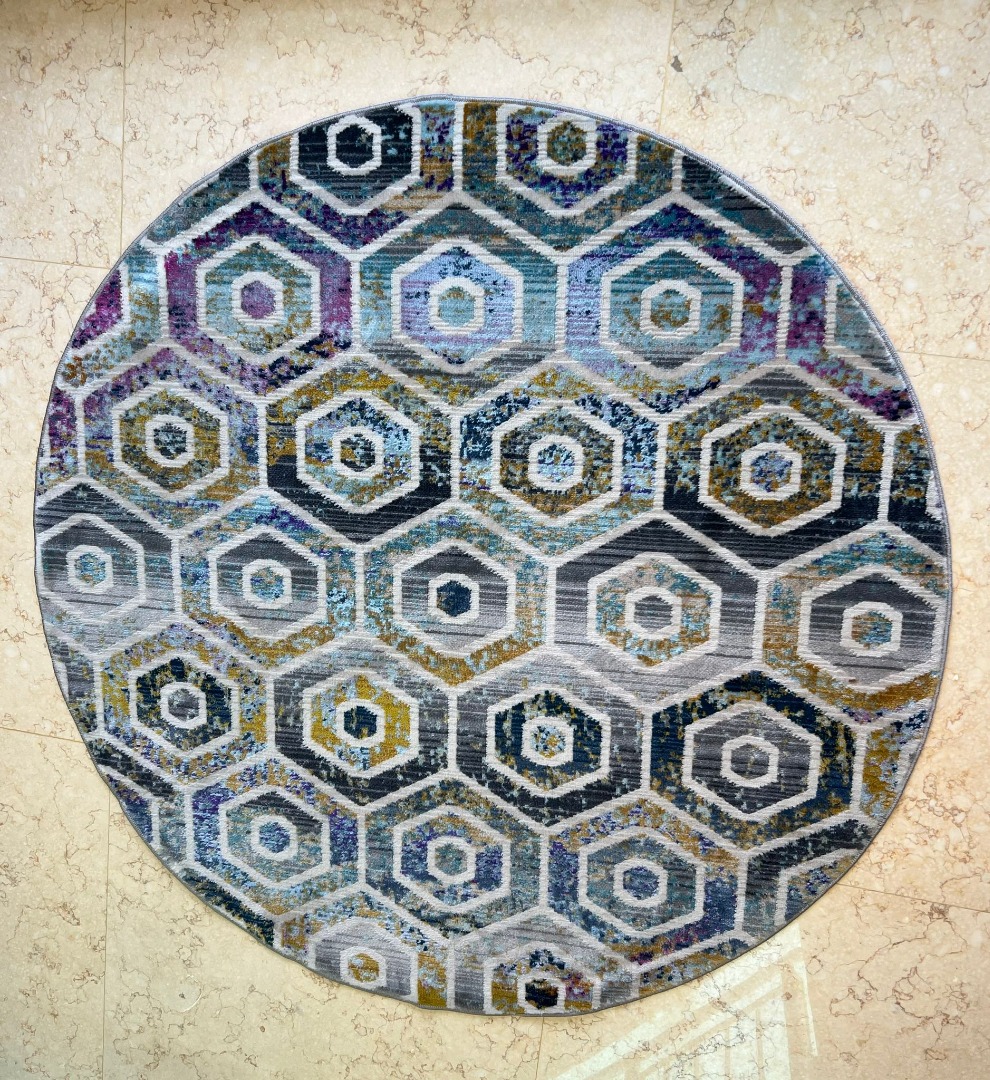 Round Rug Size 115cm round, Furniture & Home Living, Home Decor