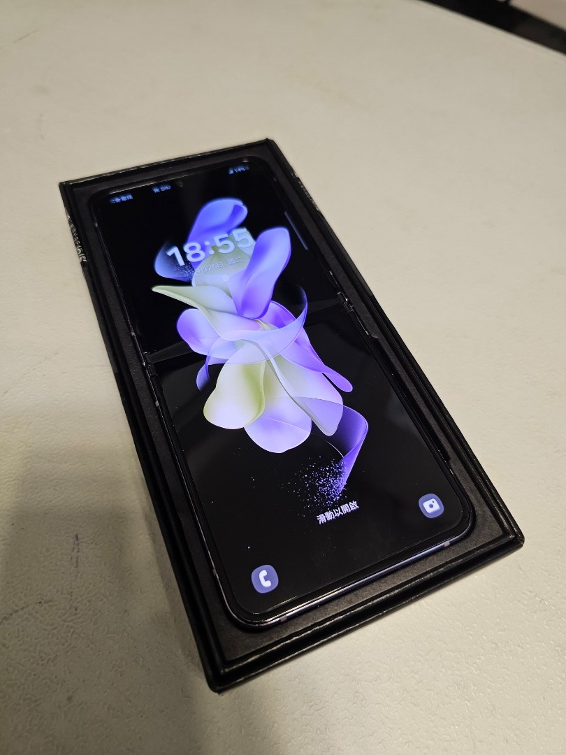 香港版galaxy z flip4 パープル128GB