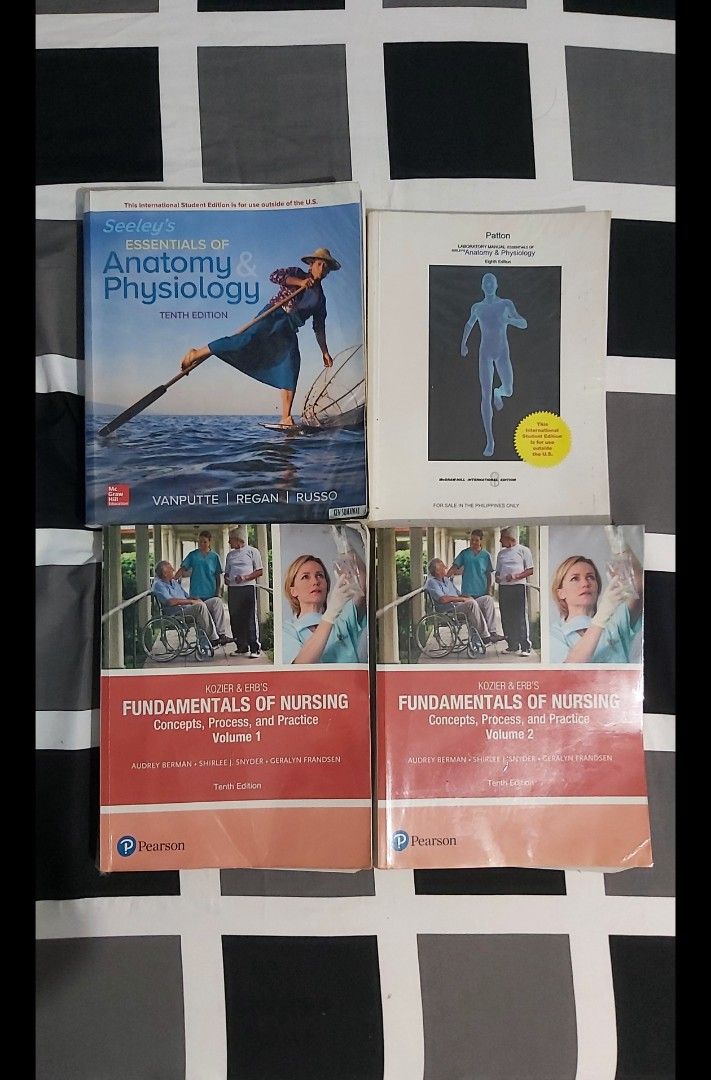 Anatomy　Laboratory　Edition,　and　Erb's　10th　Nursing　Physiology　Edition　Essentials　Seeley's　of　Fundamentals　(with　Kozier　Carousell　Manual)　Toys,　and　on　Magazines,　Hobbies　10th　Books　and　Textbooks