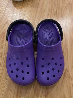 Sendal Crocs ungu tua M5 insole 24cm size 37-38