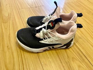 Sepatu fila anak unisex insol 18.5cm size 30
