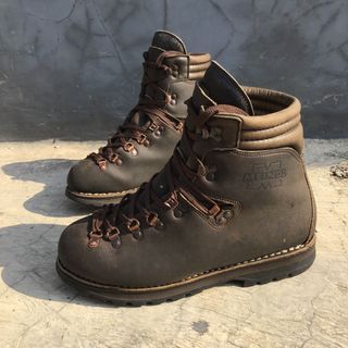 Sepatu Gunung Vibram Meindl Perfekt Made in Germany Vintage Leather Hiking Boots