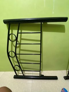 Single bed frame with pull out