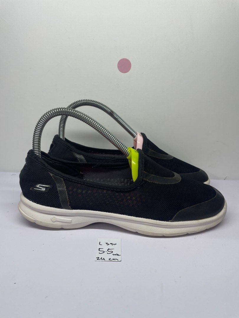 Skechers 5.5 outlet