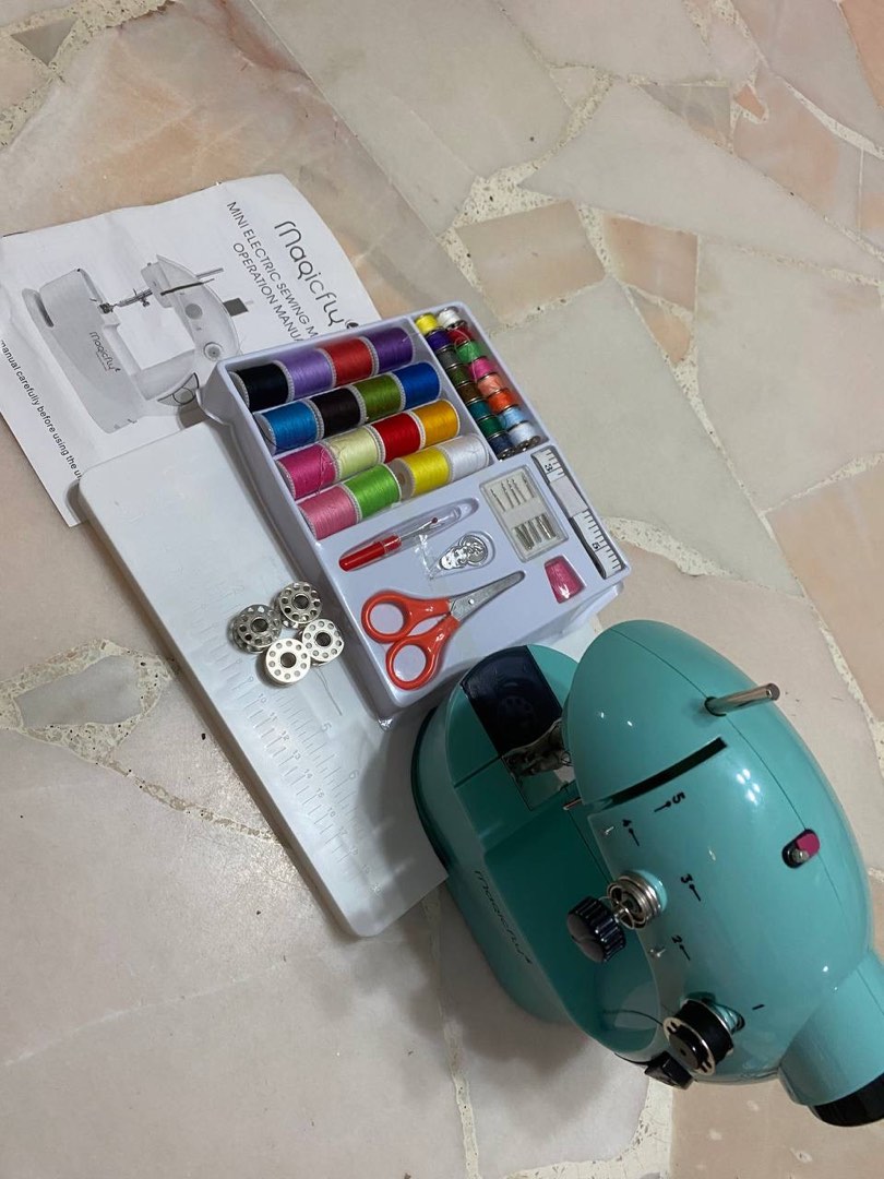 small sewing machine kit, Furniture & Home Living, Home Improvement