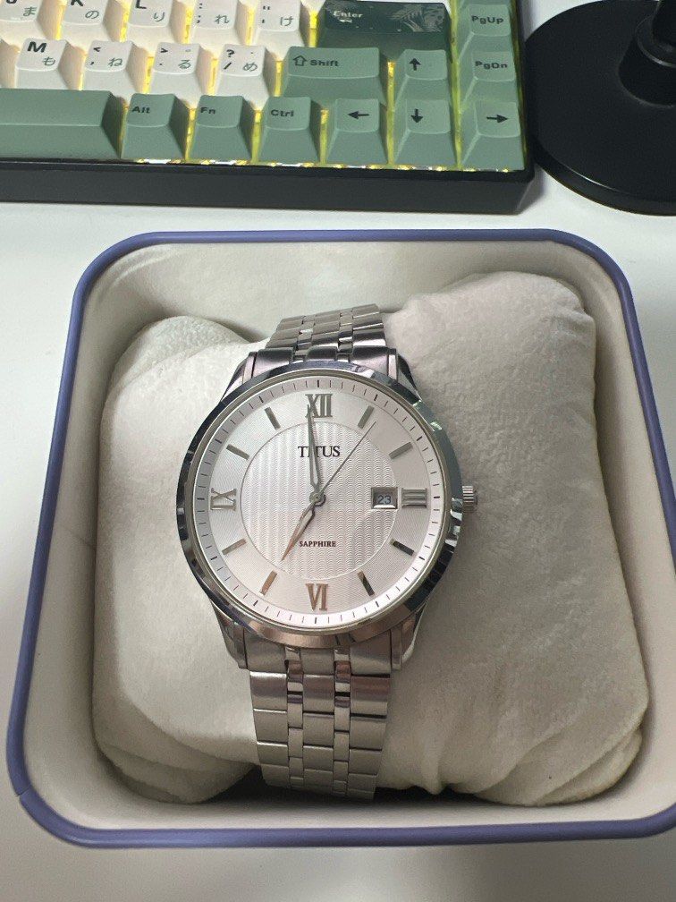 Quartz watch with sapphire crystal 2025