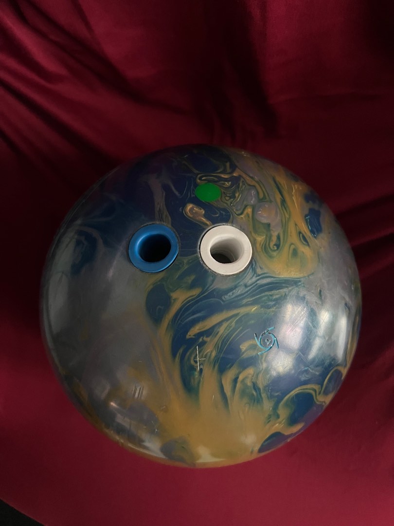 Storm Summit Bowling Ball 14lbs, Sports Equipment, Sports & Games