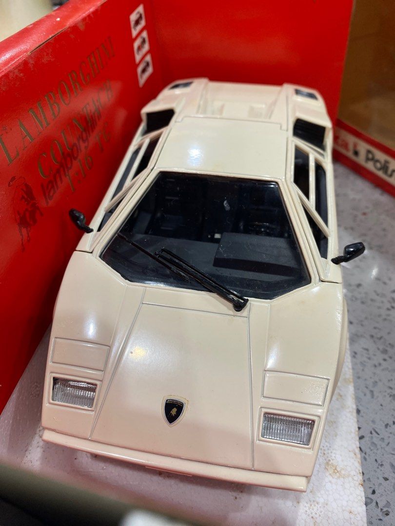 LAMBORGHINI COUNTACH 5000 QUATTROVALVOLE 1985 blanc 1/18 TONKA POLISTIL voiture
