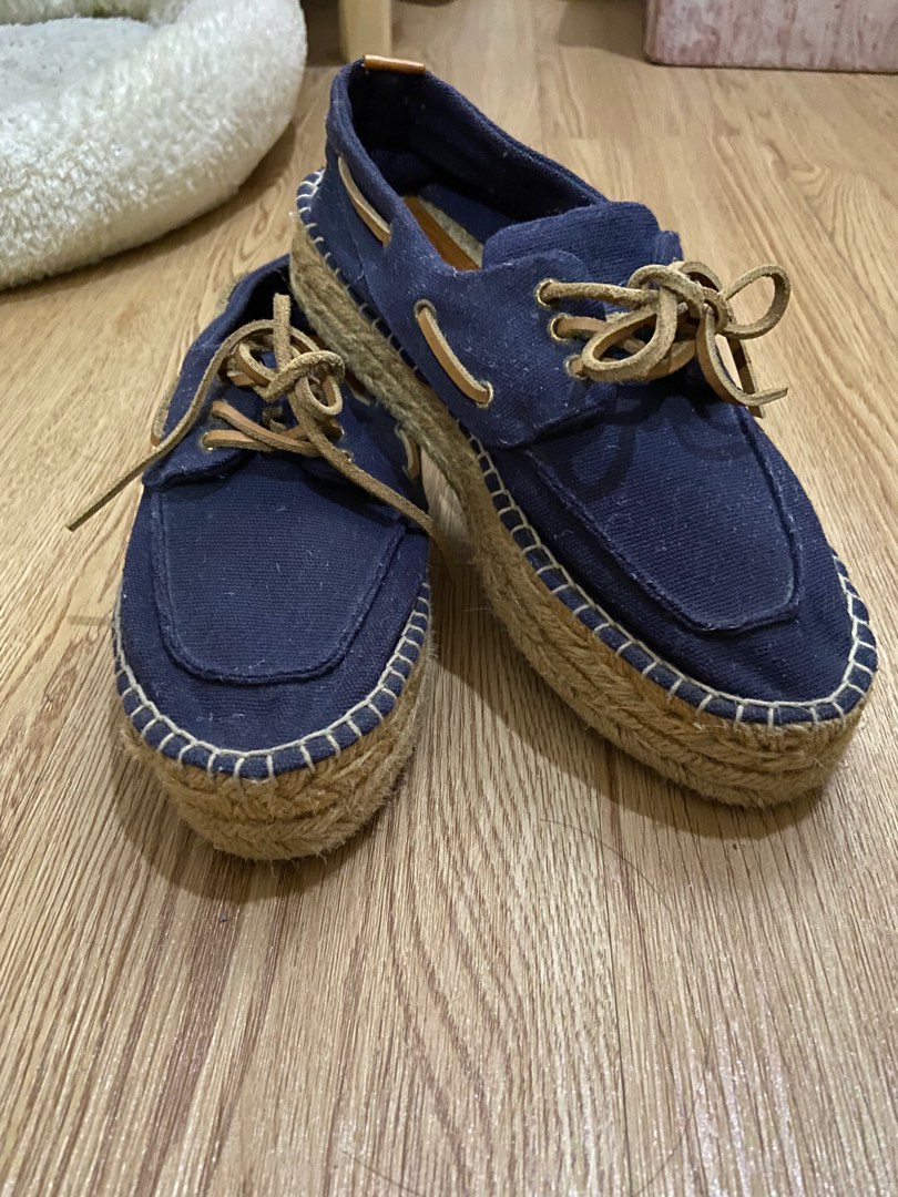 Tory burch boat shoes top