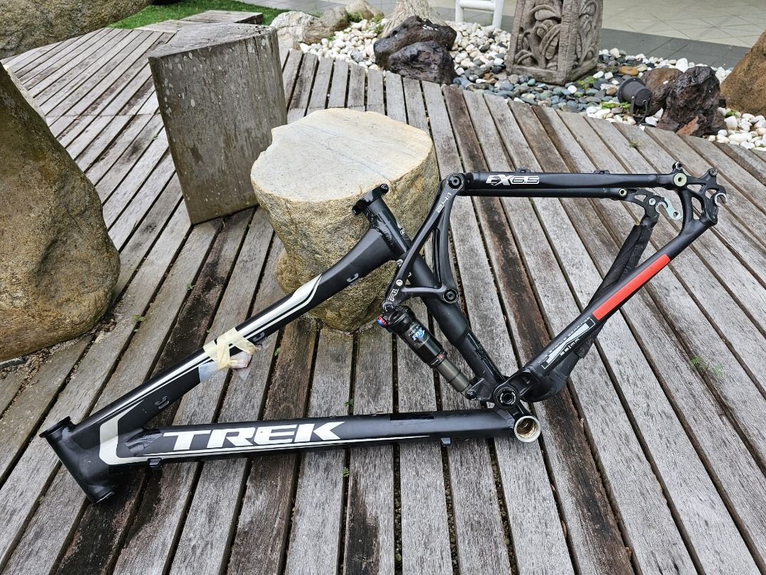 Trek 17 inch hotsell frame