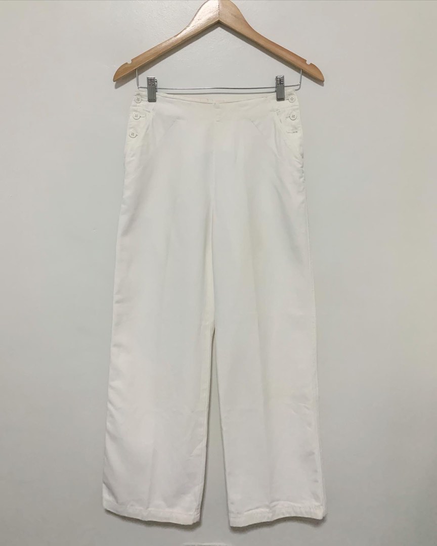 UNITED COLORS OF BETTON Regular Pleated Pants In Black | ABOUT YOU