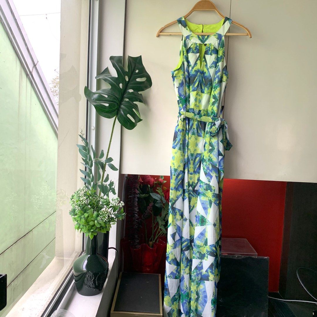 USA Green Print Halter Dress Vince Camuto, Women's Fashion, Dresses & Sets,  Dresses on Carousell
