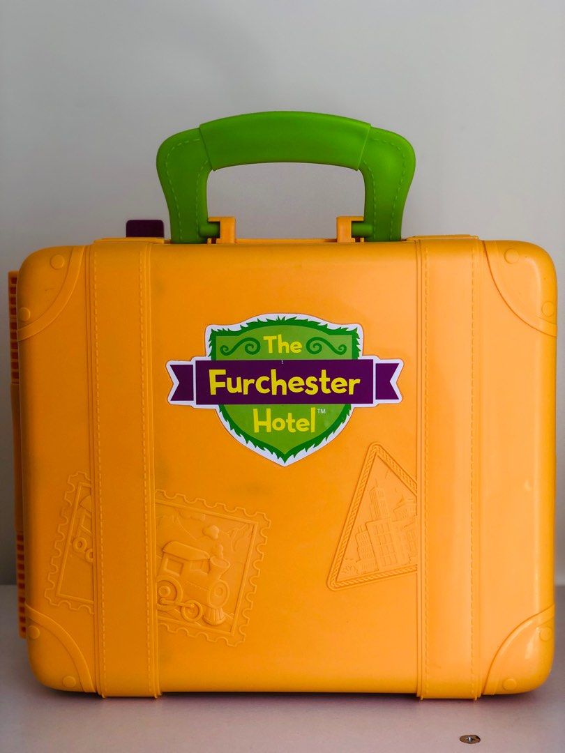 Vintage HASBRO THE FURCHESTER HOTEL PLAYSET BRITISH SESAME STREET