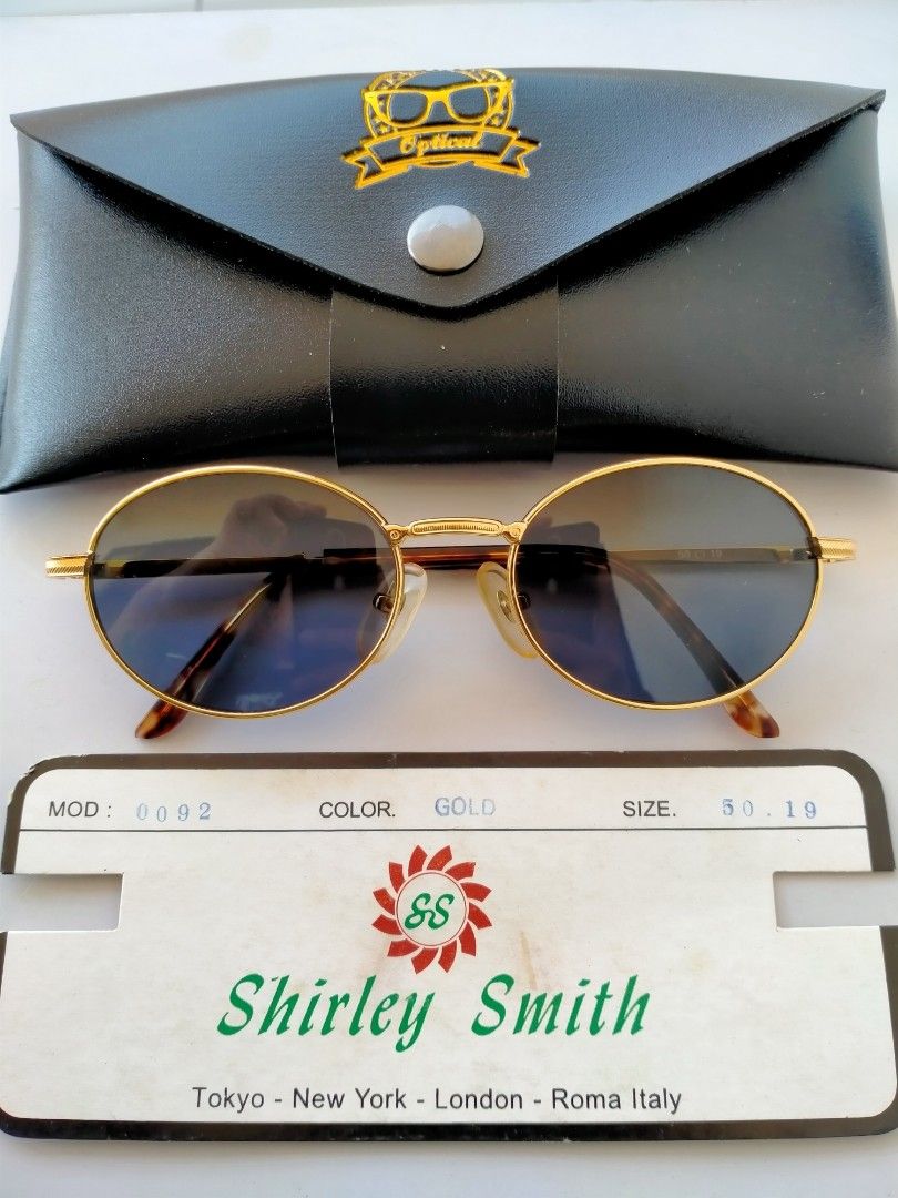 Vintage oval round glasses/JOEY RAMONE Vintage Sunglasses 70s, Brand:  SHIRLEY SMITH, Made in Italy, Size: 50-19, Frame gold(micron dilapisi  tortoise),