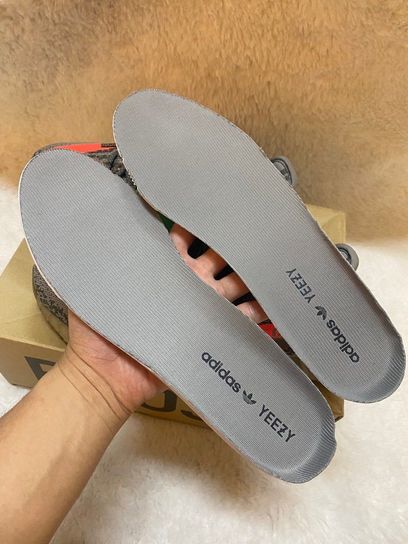 Yeezy Boost 350 V2 Beluga
