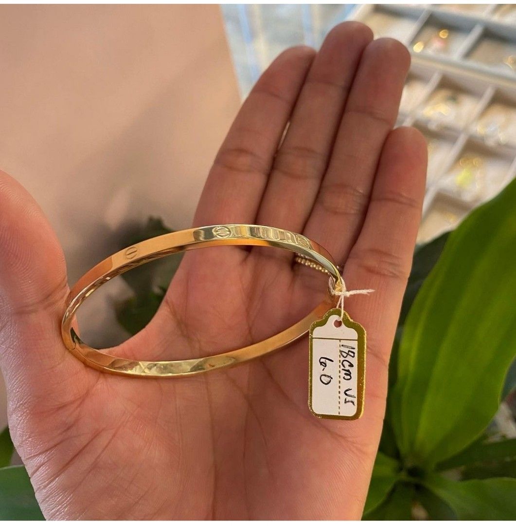 18K Saudi Gold Cartier inspired bangle thin screw type Women s Fashion Jewelry Organizers Bracelets on Carousell