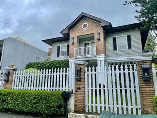 2 Storey House & Lot in Quezon City (w/ old America theme)