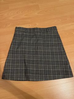 academia plaid skirt