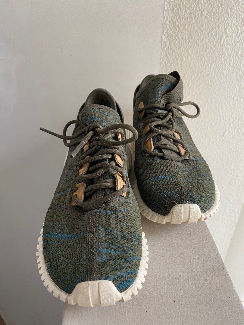 Yeezy boost army green top