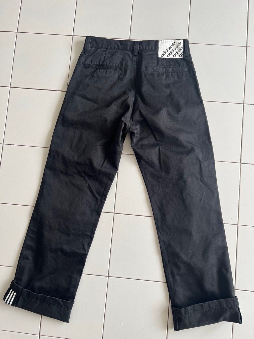 Adidas chinos deals pants