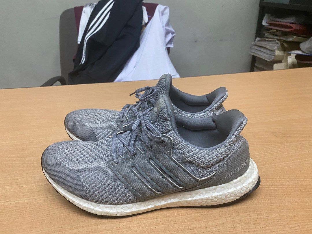 Ultra boost grey clearance three on feet