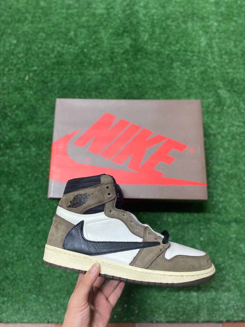 STEAL Air Jordan 1 Travis Scott Mocha Men s Fashion Footwear Sneakers on Carousell