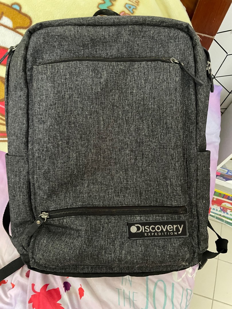 DISCOVERY EXPEDITION small TRAVEL BACKPACK. Price : RM 125.00 Free postage  Semenanjung Malaysia Tambahan RM 5 Sabah/Sarawak. Condition :…