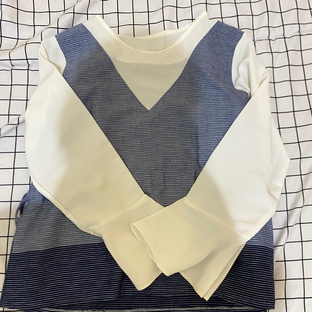 Baju Lengan Panjang, Fesyen Wanita, Pakaian Wanita, Atasan di Carousell