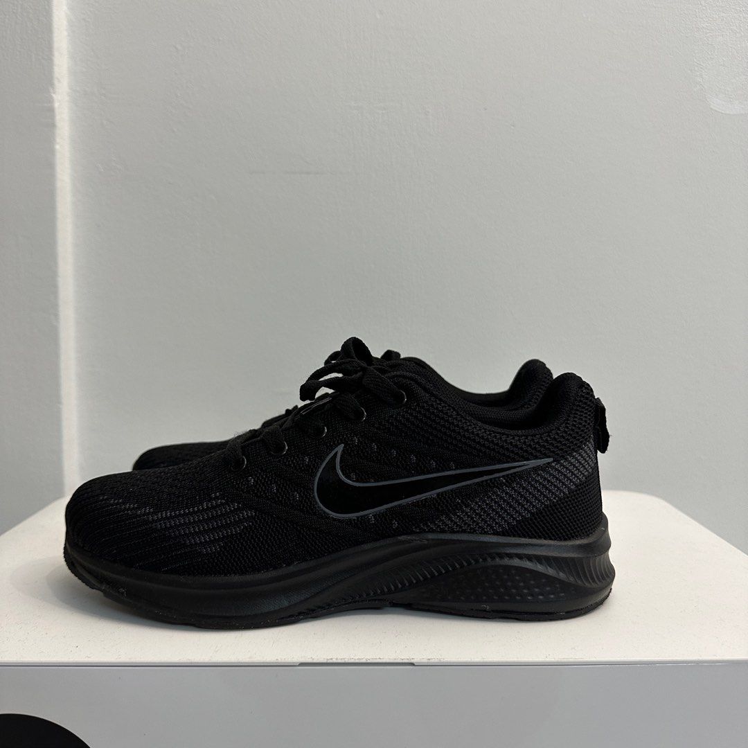 Black Nike Running Shoes Trainers