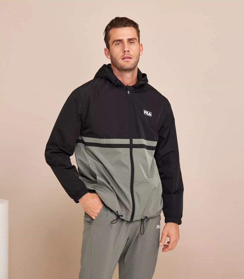 bnwt FILA Windbreaker Reggie Spray Jacket Men s Fashion Coats Jackets and Outerwear on Carousell