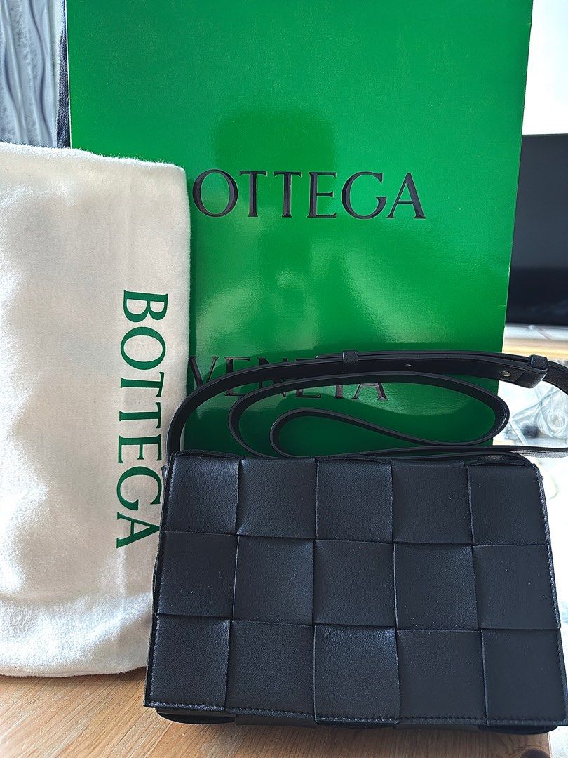 Bottega veneta shop cassette sale