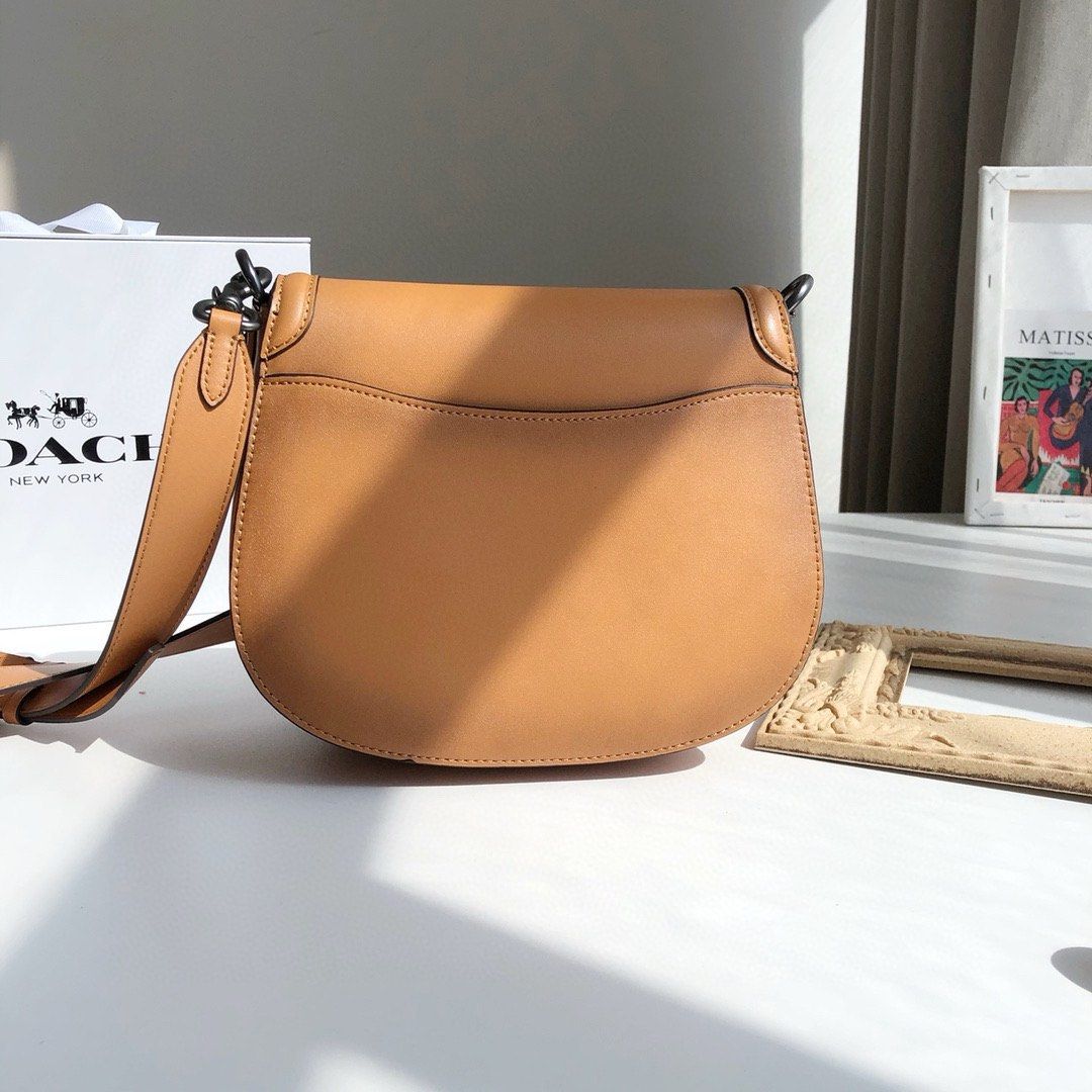Coach saddle sales bag 23