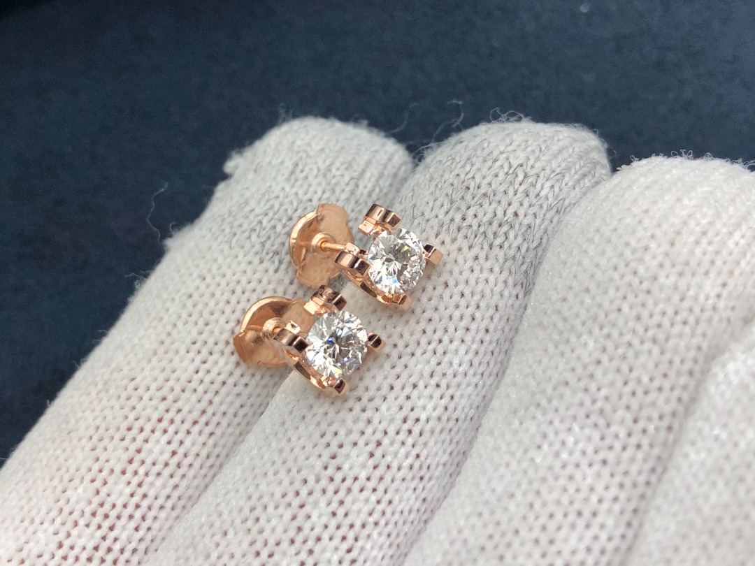 C de hotsell cartier earrings price